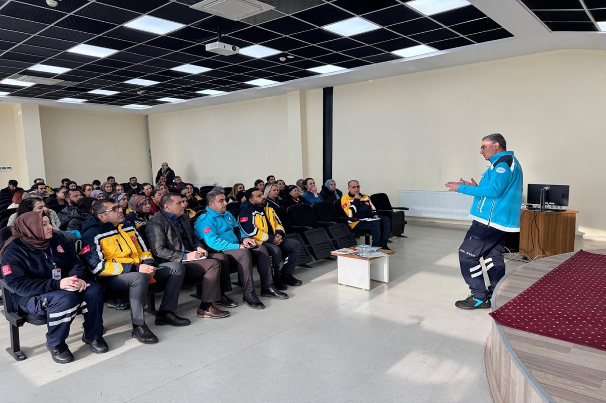 Diyarbakır’da kar yağışı sırasında 15 binden fazla acil çağrı yanıtlandı