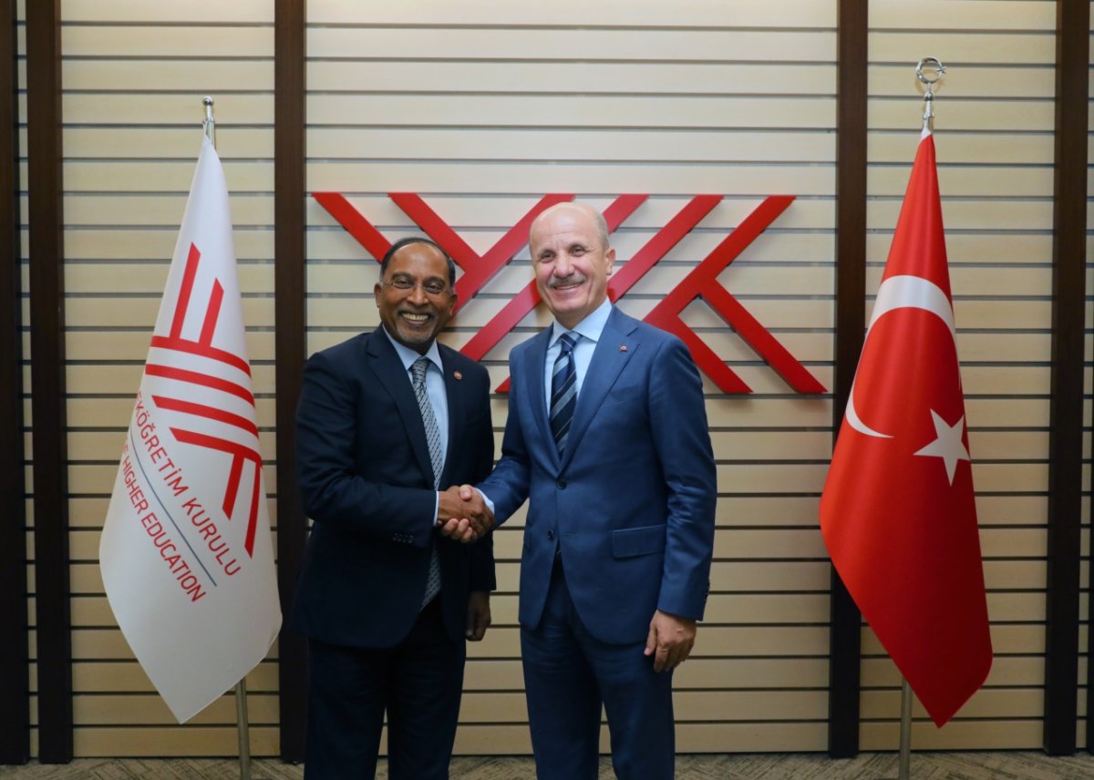 YÖK Başkanı Özvar, Malezya Yükseköğretim Bakanı Kadir ile görüştü