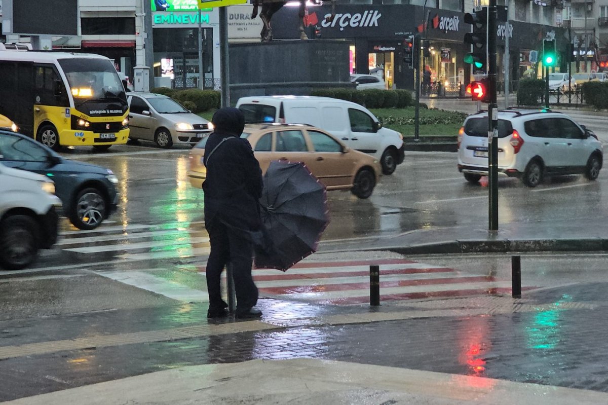 Bursa’ya kuvvetli sağanak ve yüksek kesimlere kar uyarısı