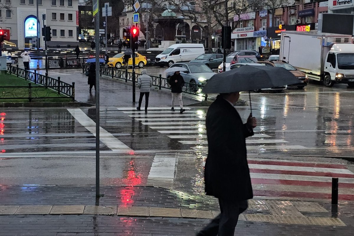 Bursa’ya kuvvetli sağanak ve yüksek kesimlere kar uyarısı