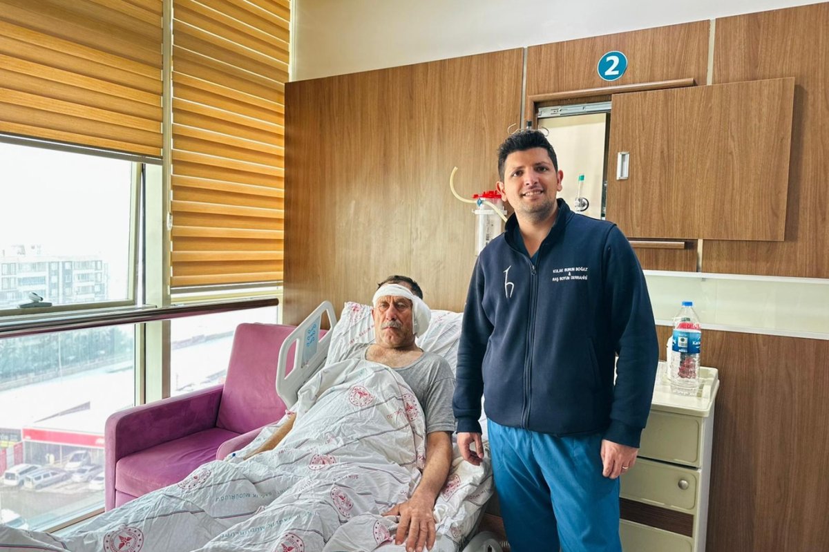 Siirt’te yüksek riskli parotis ameliyatı gerçekleştirildi