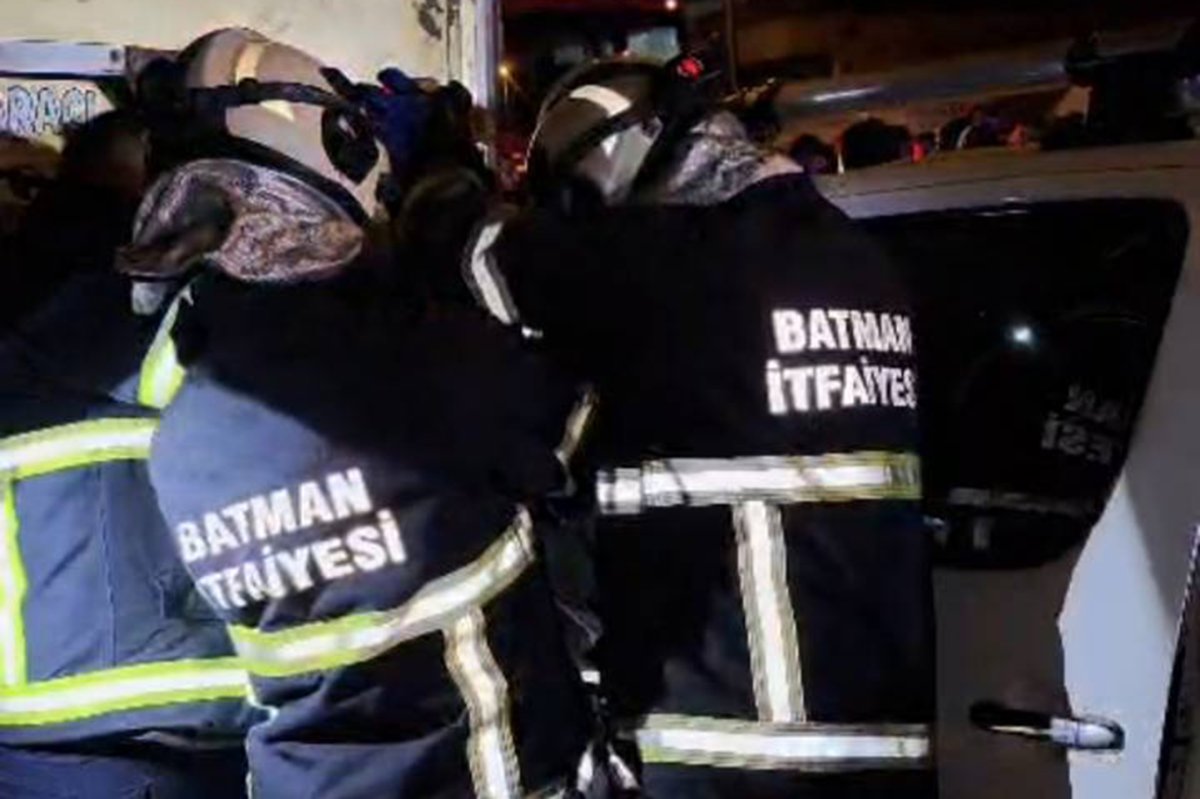 Batman’da pikap ile kamyonetin çarpıştığı kazada 1 yaralı