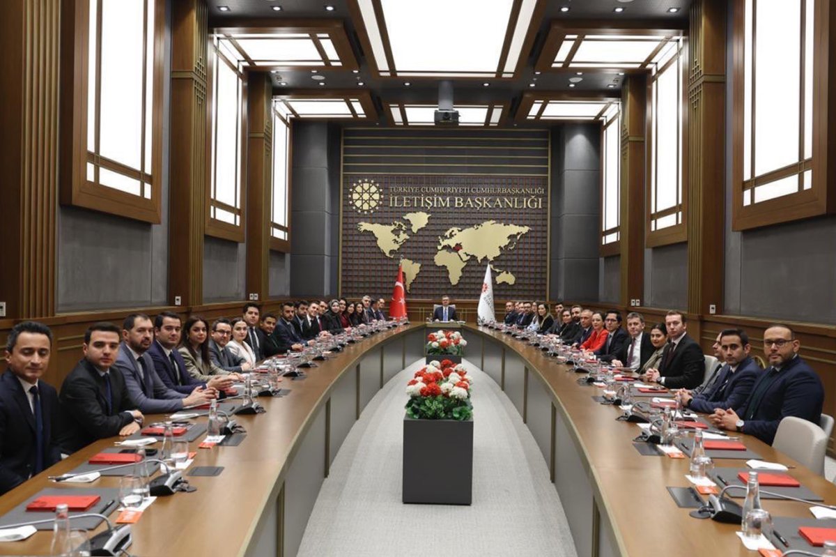 “Gazeteciliğin Yolculuğu” fotoğraf sergisi ziyarete açıldı