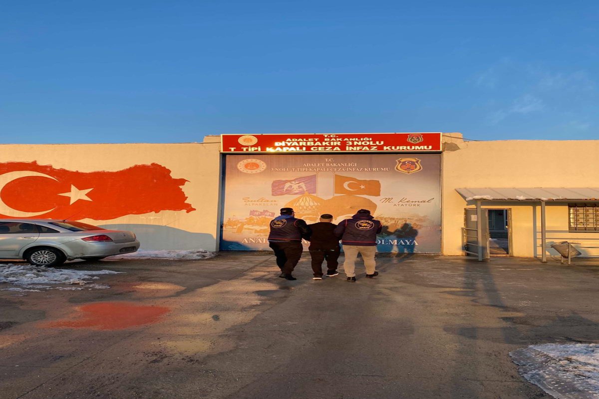 Diyarbakır il genelinde aranan 140 şahıs gözaltına alındı
