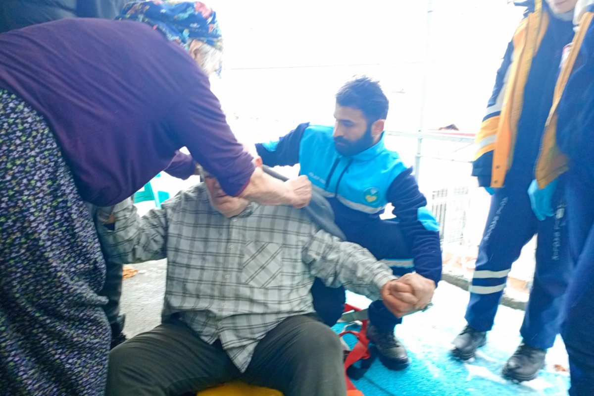 Kar yağışı nedeniyle mahsur kalan hastalar için yoğun çaba