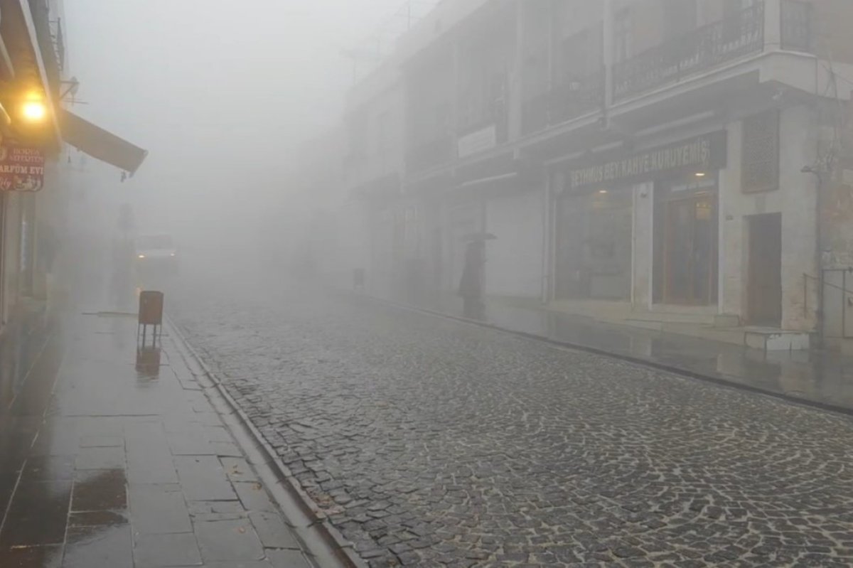 Mardin’de sis etkili oldu: Görüş mesafesi 10 metreye kadar düştü