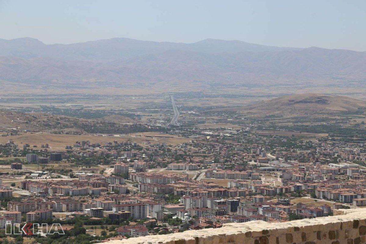 59,7 milyarlık yatırım tartışması: Elazığ hizmet mi bekliyor, algı mı üretiliyor?