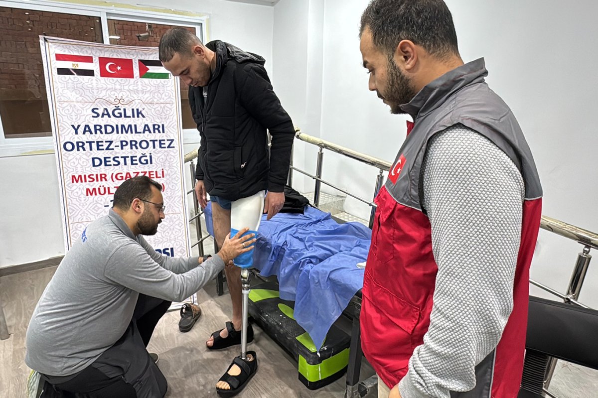 Sadakataşı, Gazzeli savaş mağdurlarına protez desteği sağladı