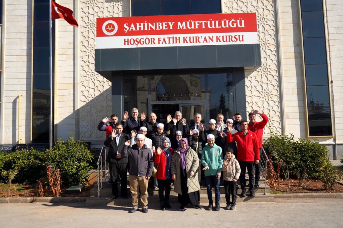 Gaziantep Vakıflar Bölge Müdürlüğü'nden görme engelli hafızlara destek