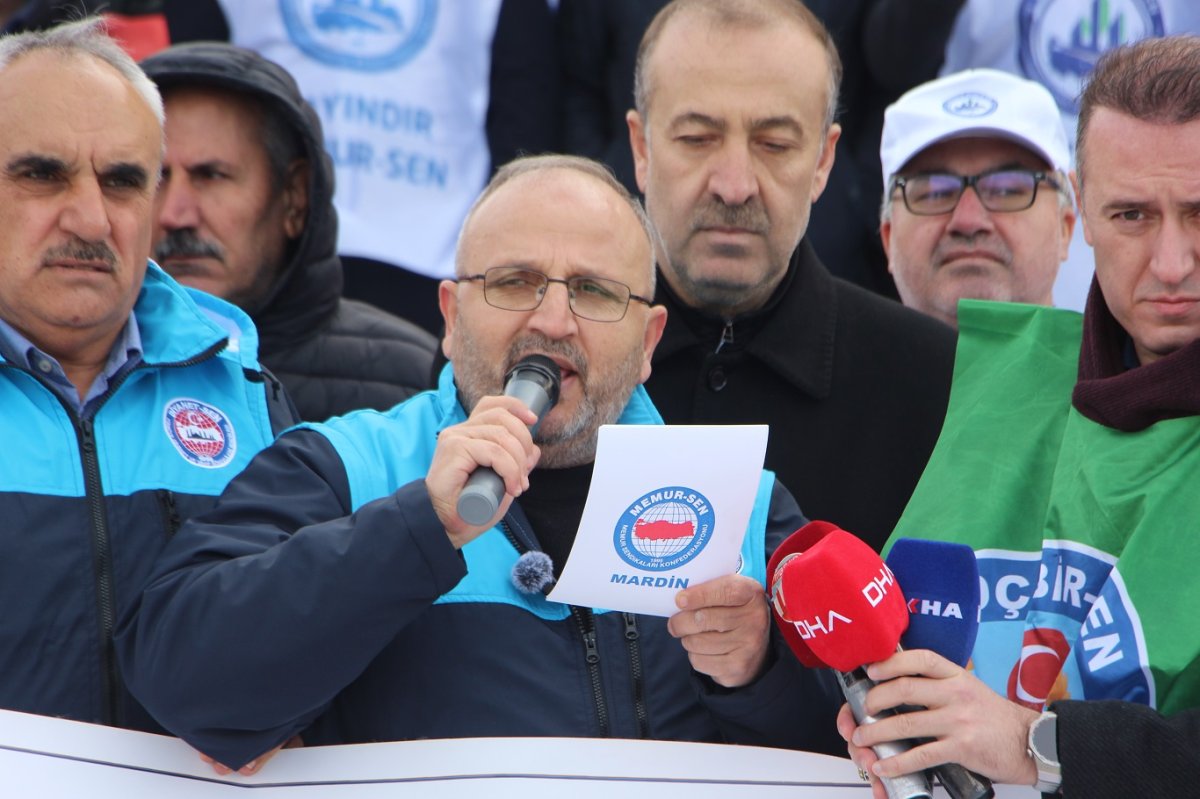 Mardin Memur-Sen’den ücret dengesizliği ve gelir adaletsizliğine karşı basın açıklaması