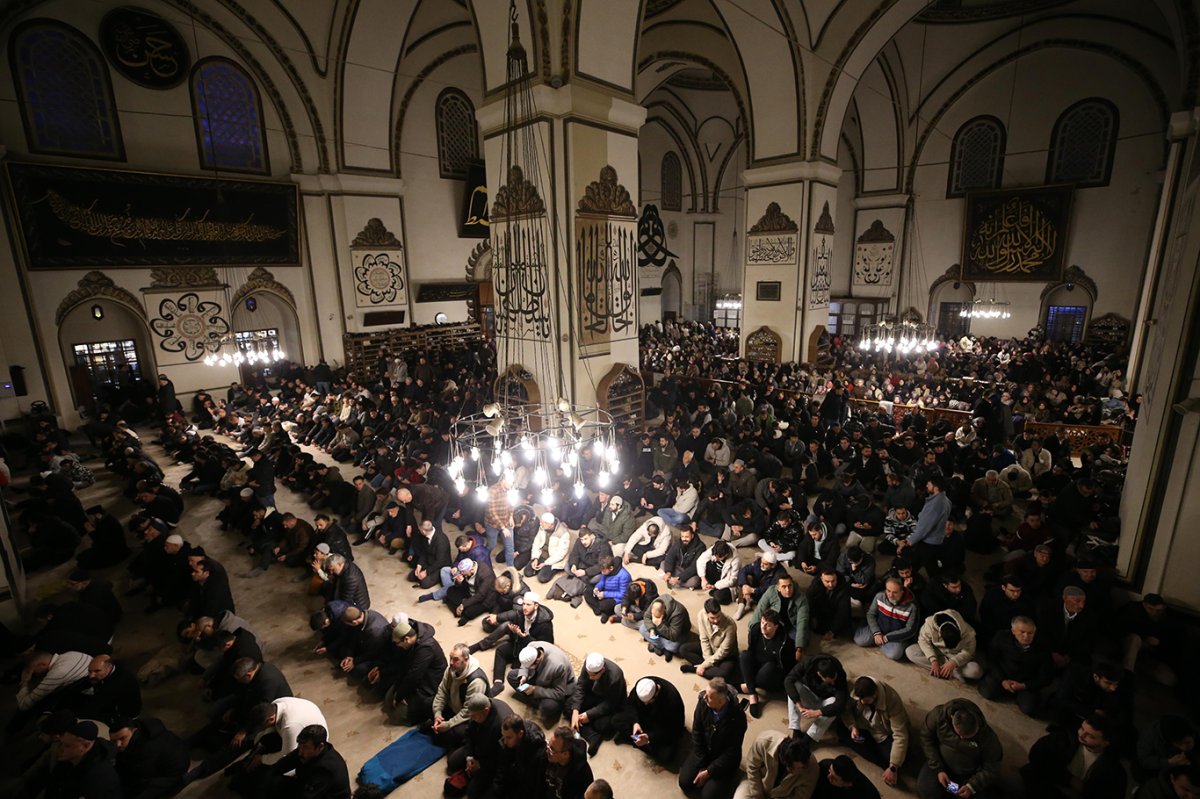 Miraç Kandili Bursa Ulu Cami’nde dualarla idrak edildi