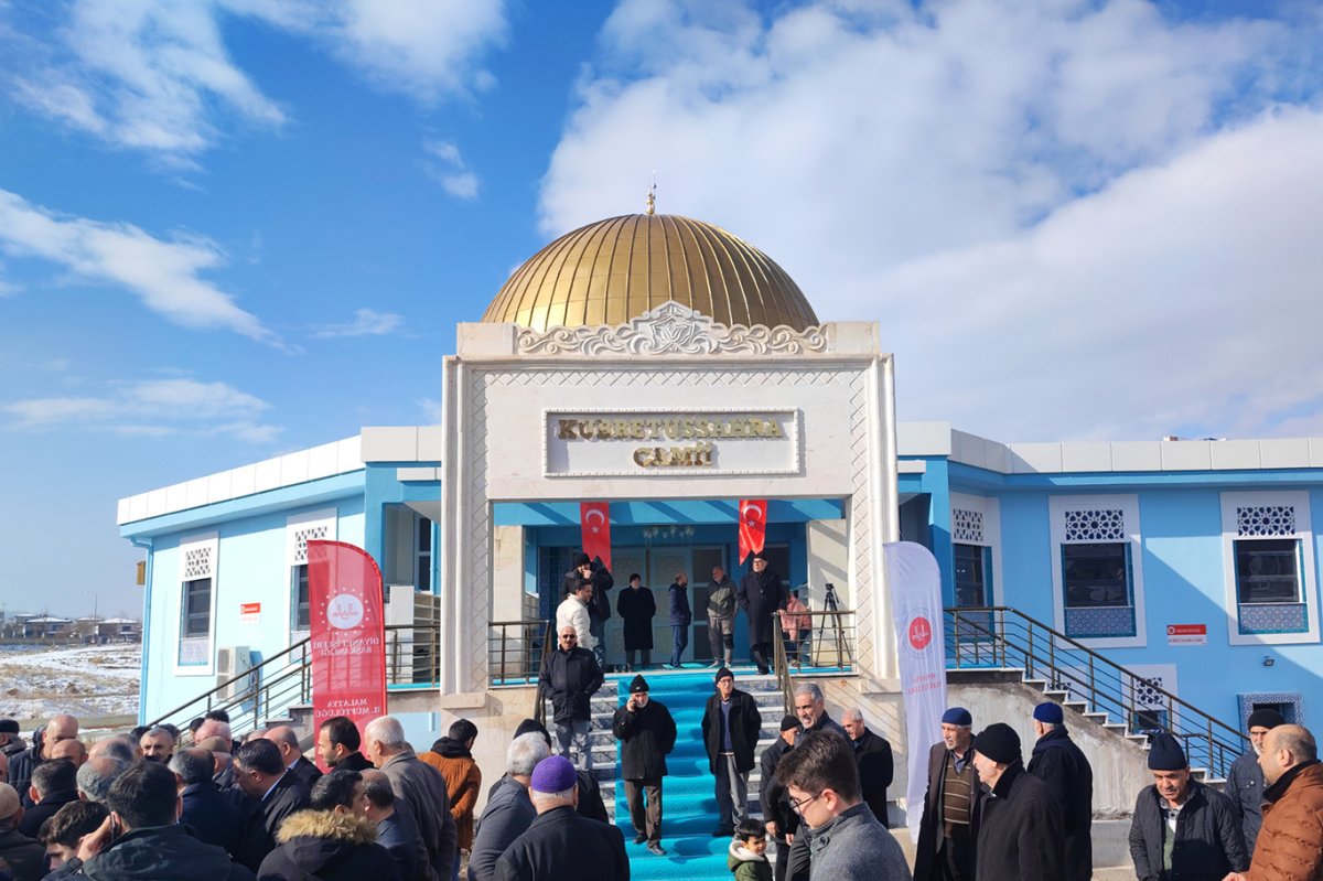 Diyanet İşleri Başkanı Arpaguş: İbadethanelerimizi ayağa kaldırarak şehirlerimizi yeniden imar ediyoruz