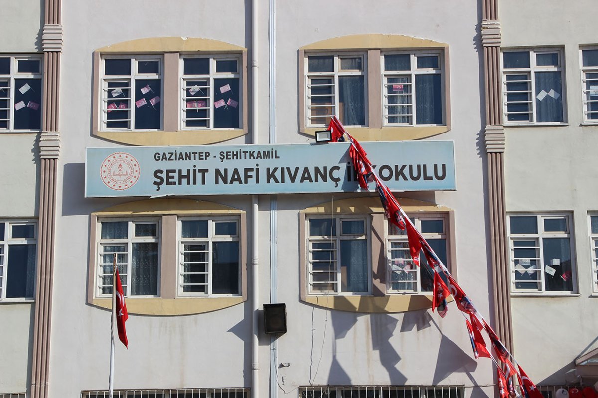 Gaziantep'te 690 bin öğrenci karne sevinci yaşadı