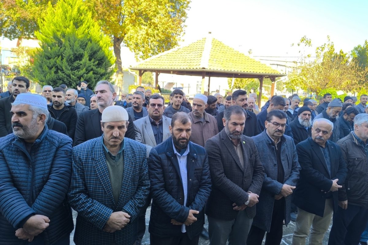 Tarsus’ta Filistin şehitleri için gıyabi cenaze namazı