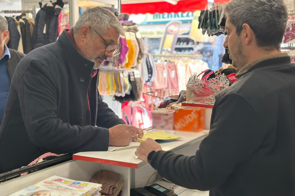 Kıbrıs Caddesi esnafları “Bir günlük kazancımız Gazze’ye” dedi