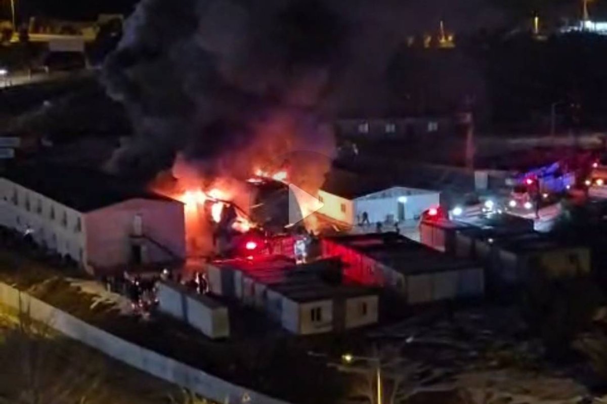 Malatya'da işçilerin kaldığı prefabrik yapıda yangın