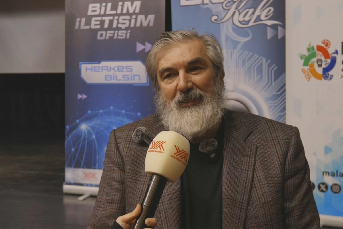 Bilim Kafe’de uzayın sırları üç kuşakla birlikte keşfedildi