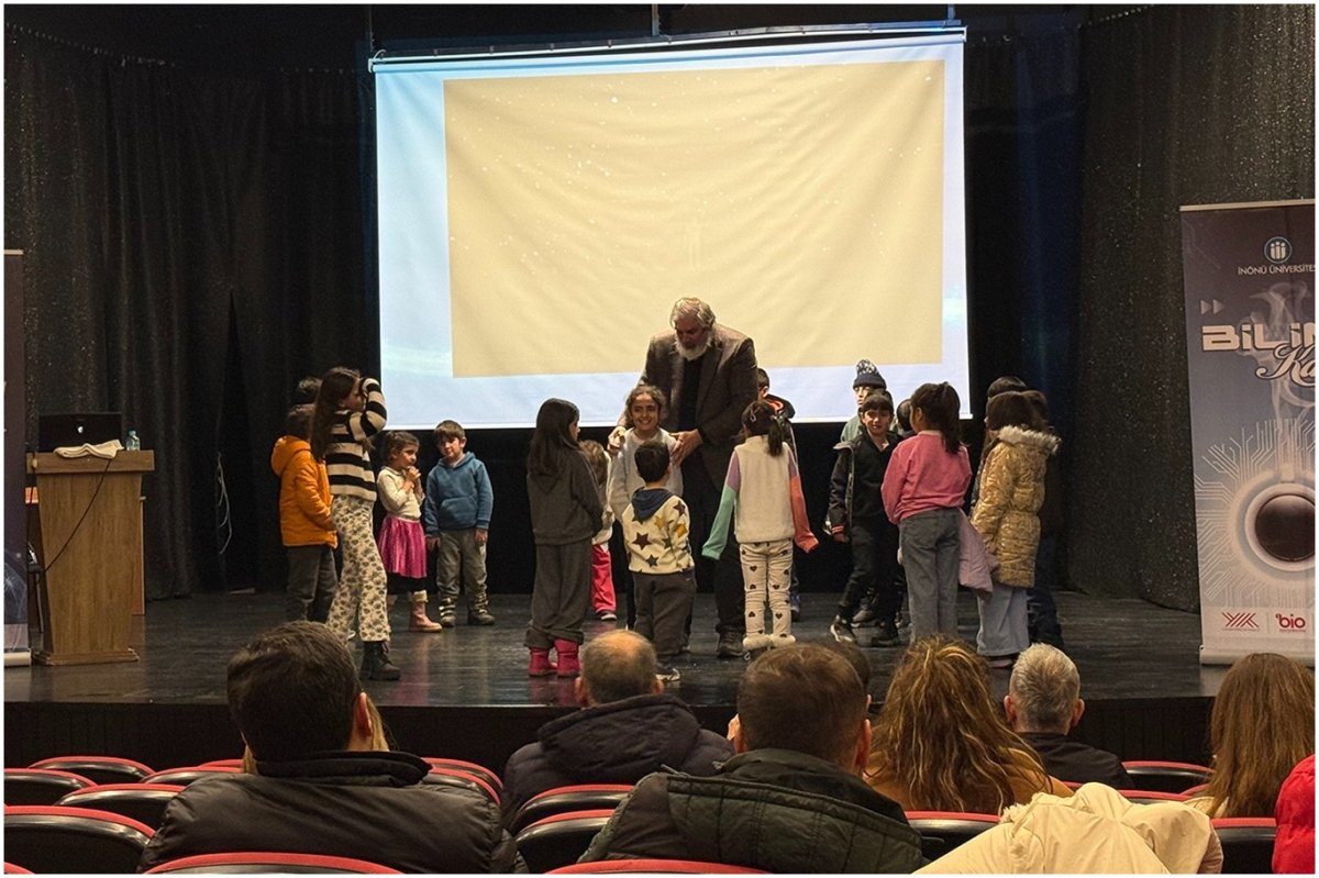 Uzay keşifleri etkinliği, üç kuşağı bir araya getirdi