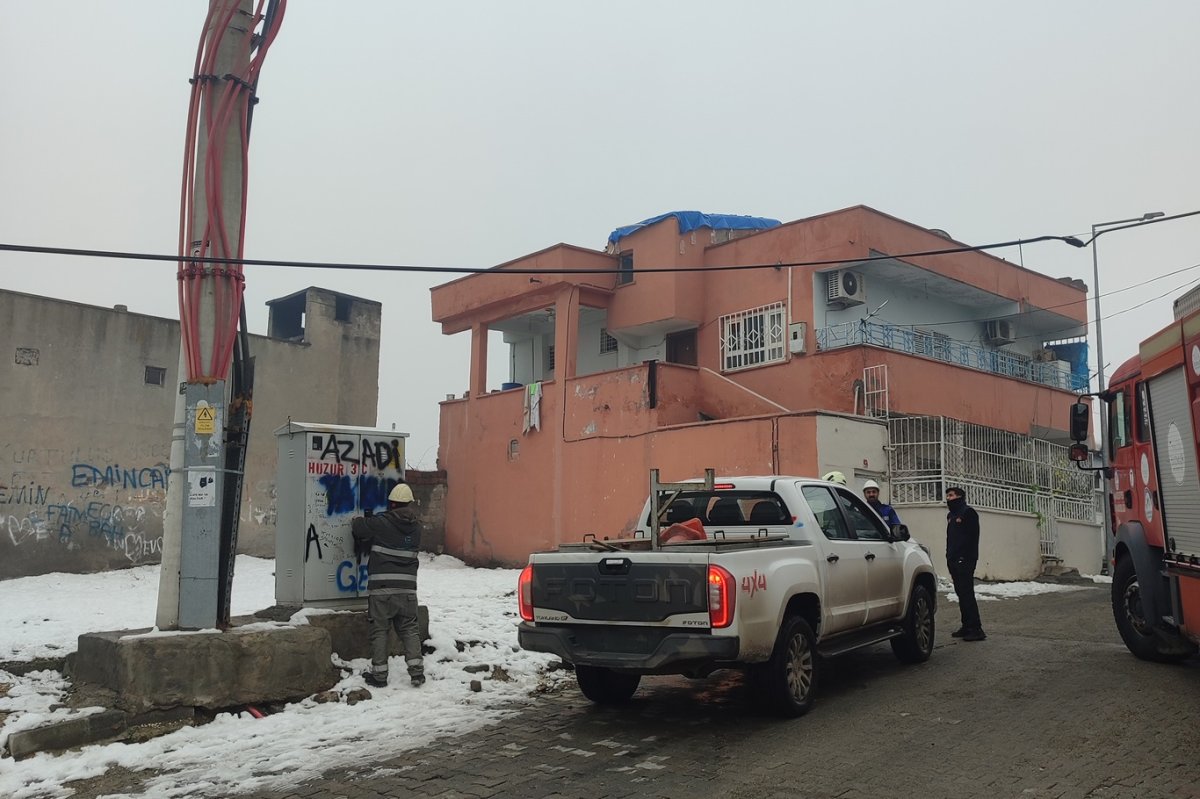 Batman’da trafoda patlama: Mahalle elektriksiz kaldı