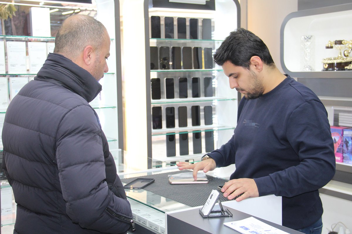 Telefoncu esnafı taksit yasağından dertli: Müşteri kapıdan dönüyor