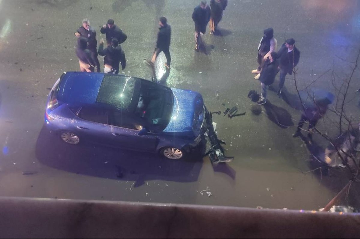 Batman'da iki otomobil çarpıştı: 2 yaralı