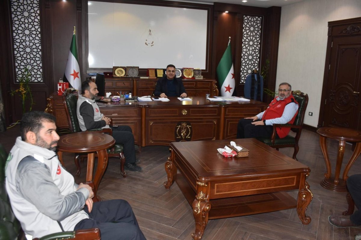 Umut Kervanı'ndan Afrin Belediye Başkanına ziyaret