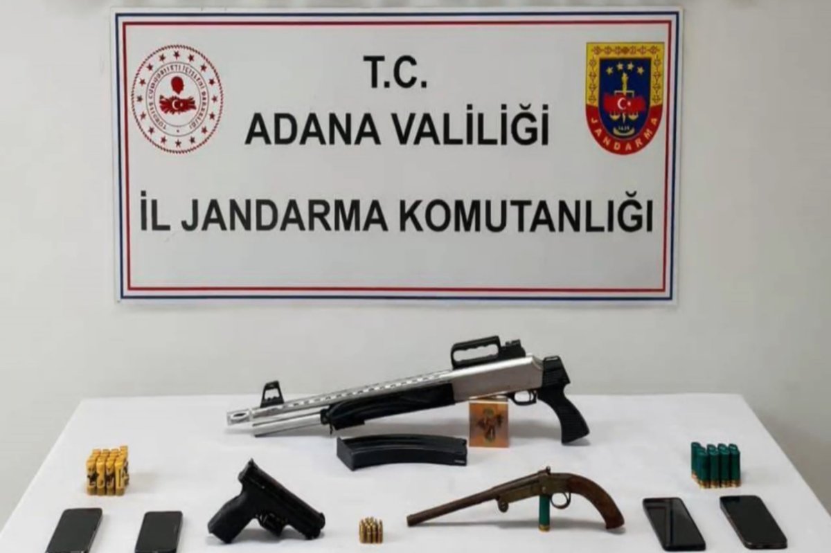 Adana’da Jandarmadan şafak operasyonu: 8 gözaltı