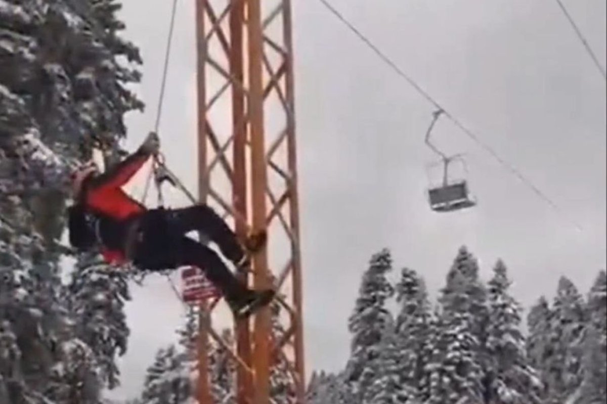 Uludağ’da telesiyej arızası: Mahsur kalan 51 kişi kurtarıldı