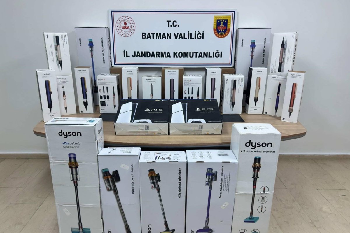 Batman'da yol kontrollerinde silah ve mühimmat ele geçirildi