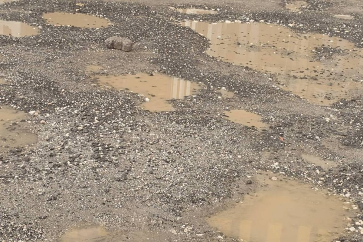 Viranşehir'de bozuk yol tepkisi