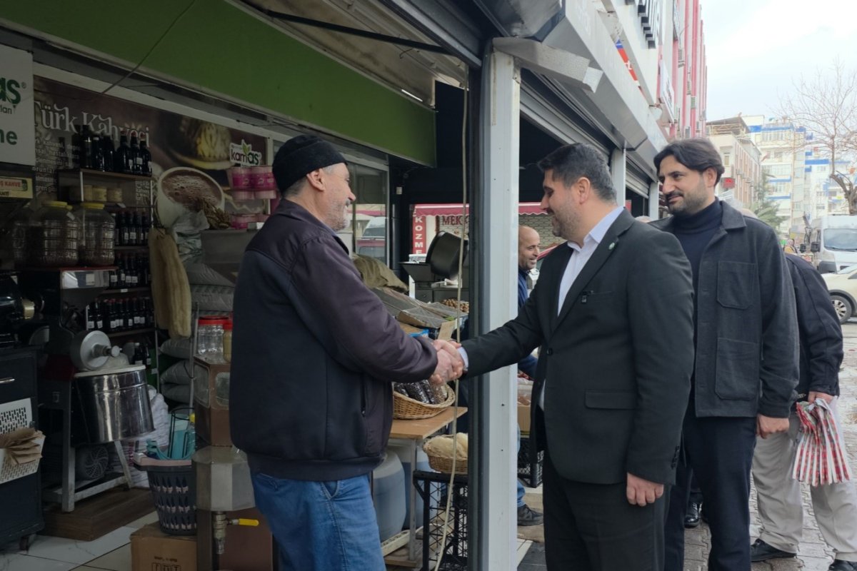 HÜDA PAR Antalya İl Başkanlığından esnafa "Beraat" ziyareti