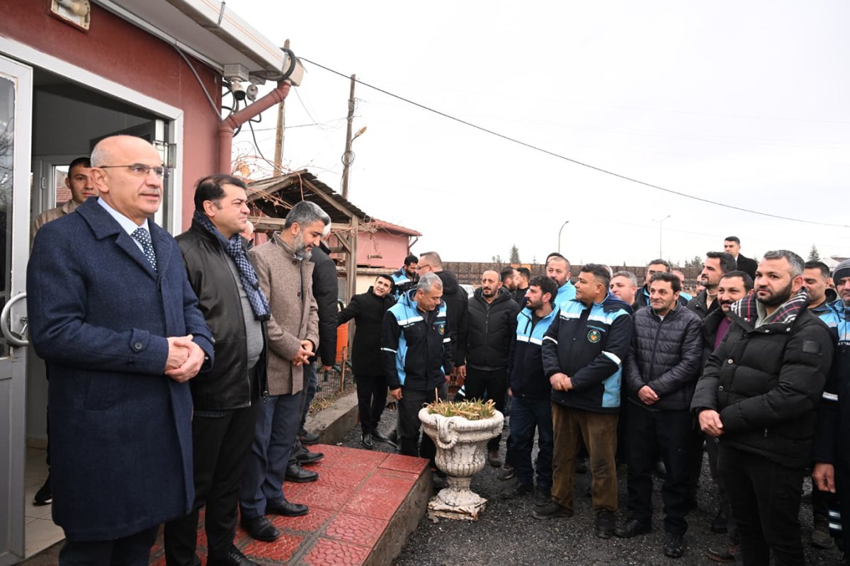 Malatya Büyükşehir Belediye Başkanı Er, karla mücadele ekipleriyle bir araya geldi