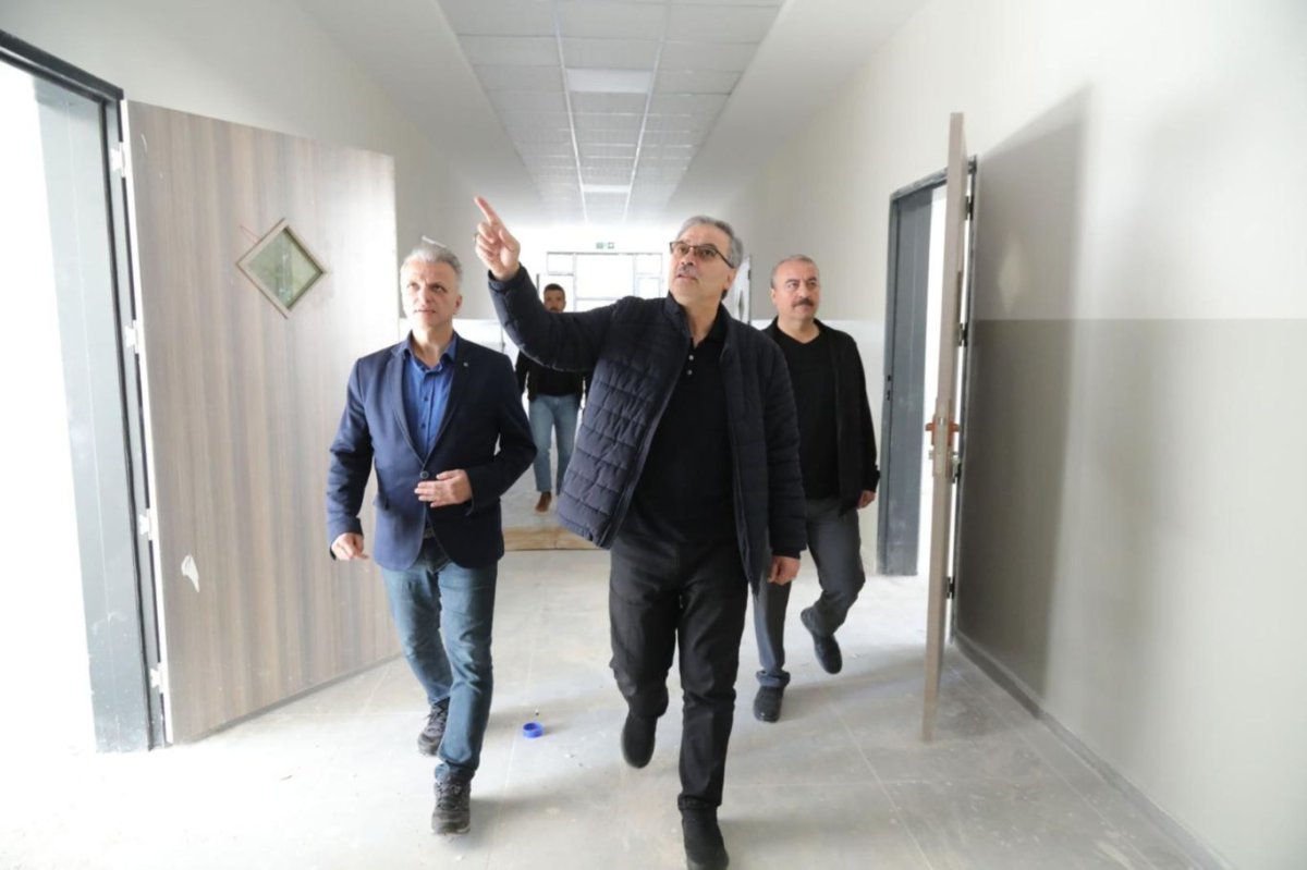 Gaziantep'te deprem sonrası 131 okul hizmete açıldı