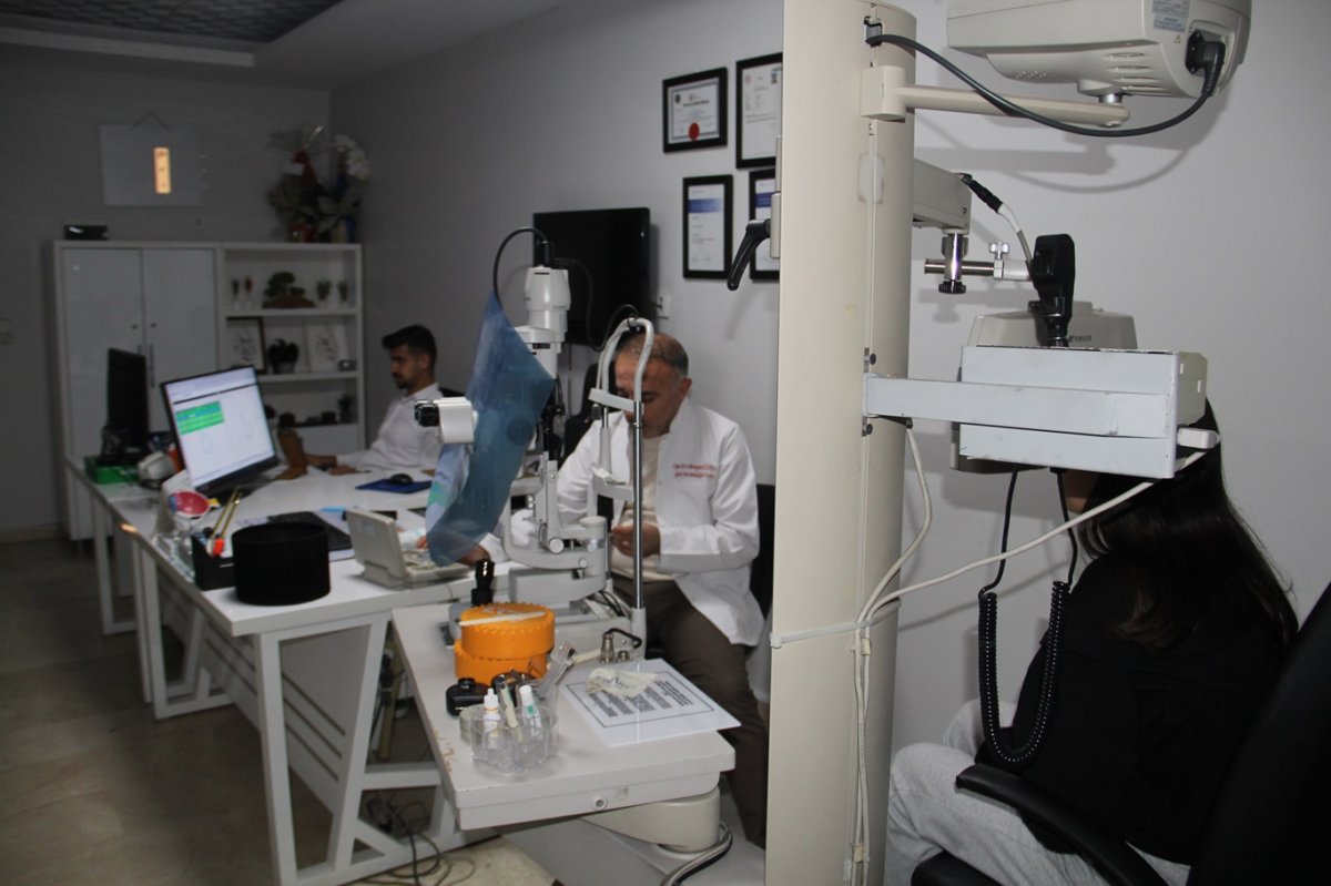 Göz Sağlığı ve Hastalıkları Uzmanı Güzel : Telefonla büyüyen çocuklar görme kaybı riskiyle karşı karşıya