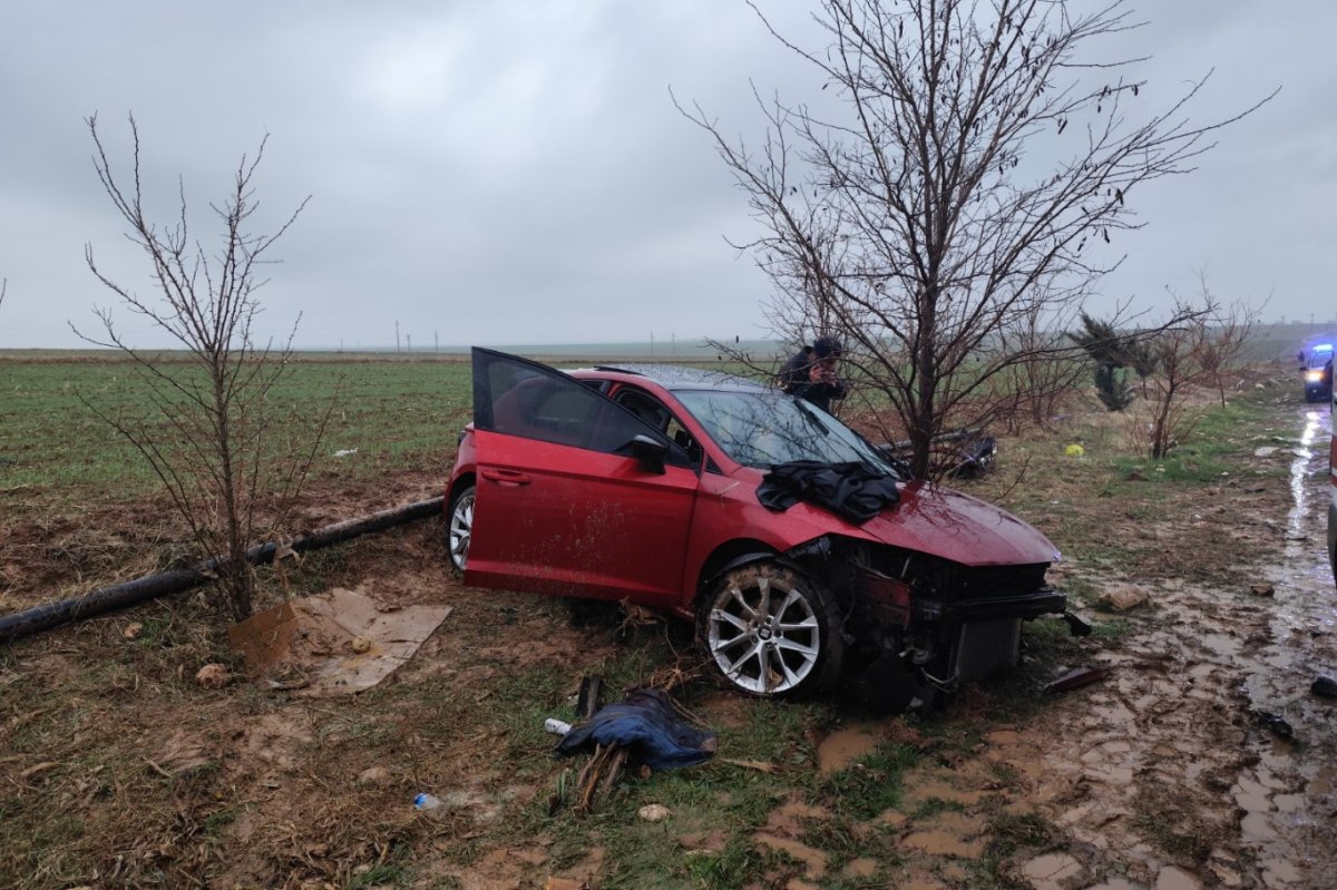 Mardin’de otomobil ile tır çarpıştı: 2 ölü, 3 yaralı