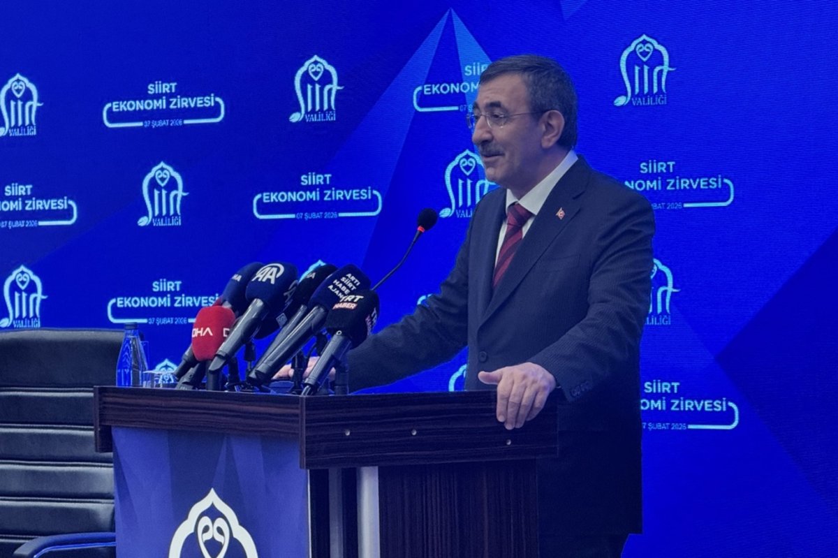 Siirt’te ilk kez düzenlenen ekonomi zirvesinde Yılmaz’dan yatırım çağrısı