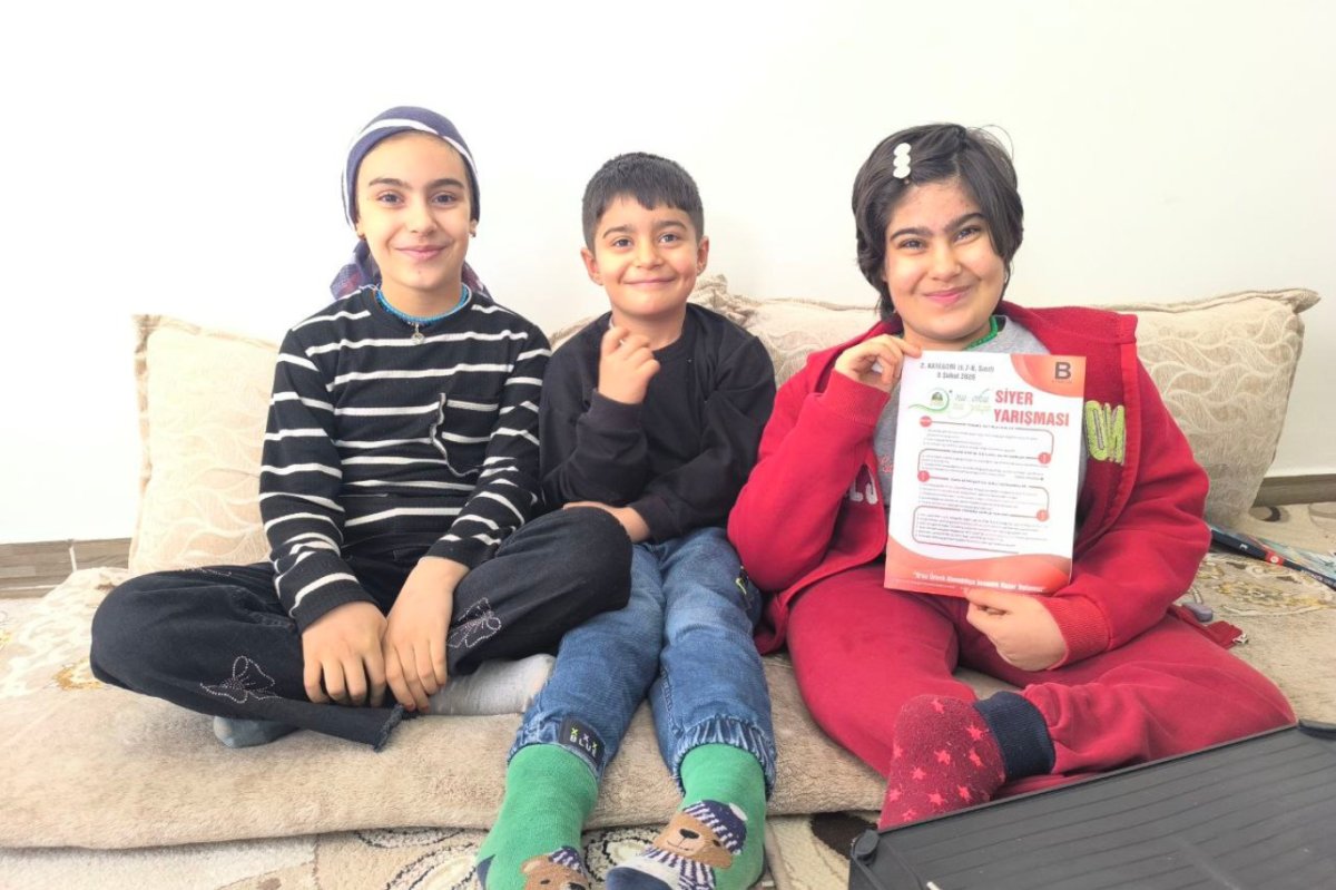 Azmiyle gönüllere dokundu: Engelli öğrenci Siyer Yarışmasına evinden katıldı