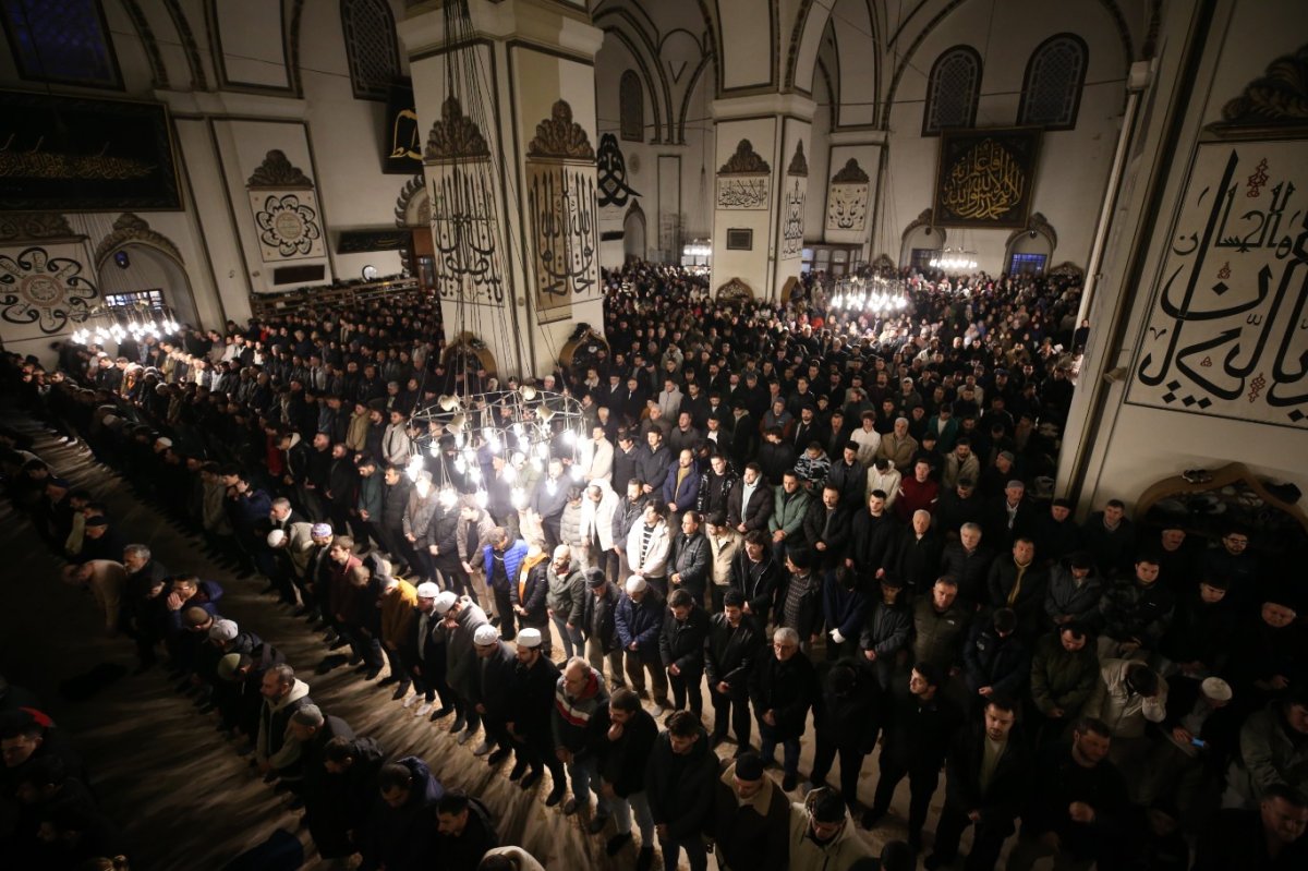 Bursa'da hatimle teravih kılınacak camiler duyuruldu
