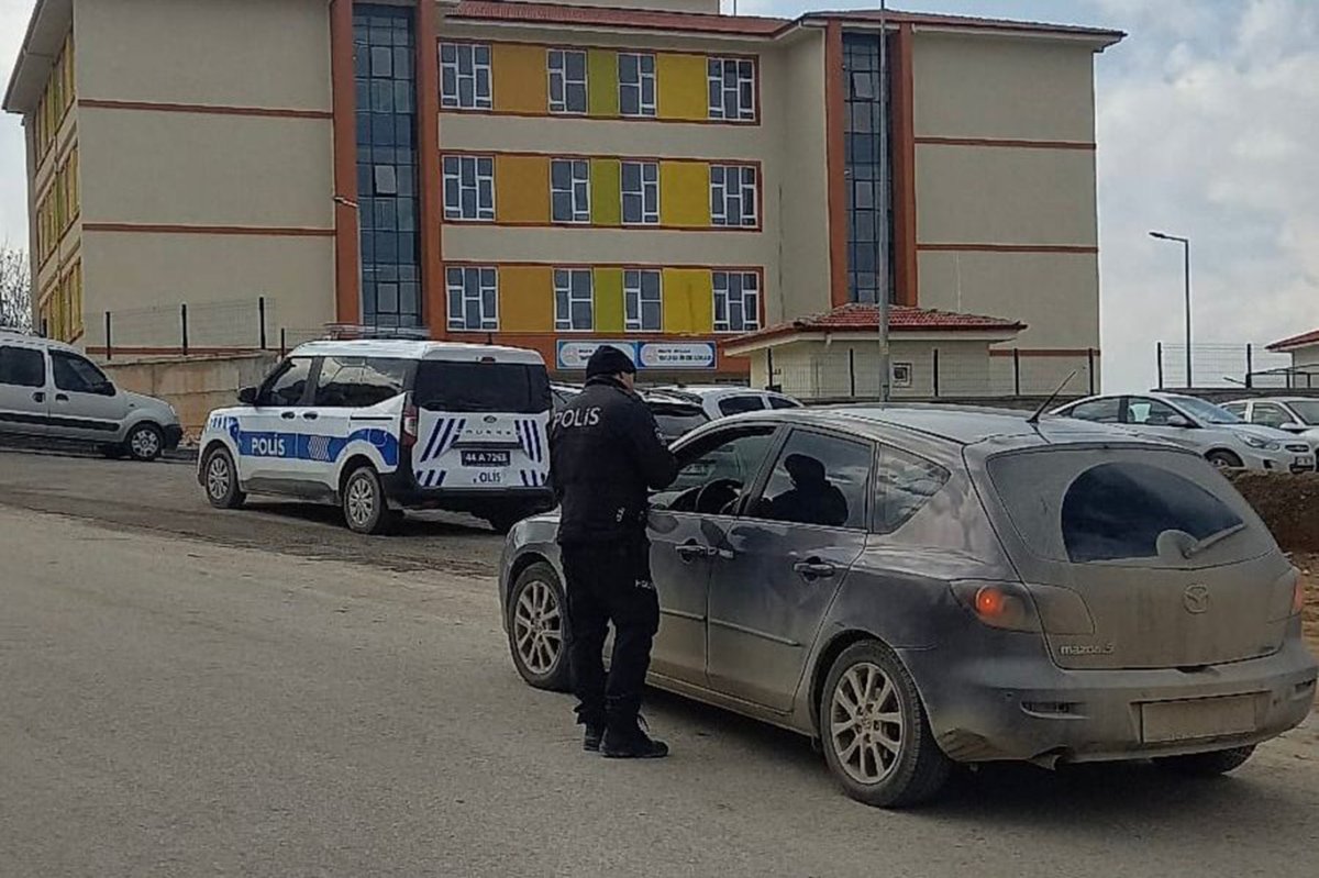 Malatya'da okul çevrelerinde sıkı denetim