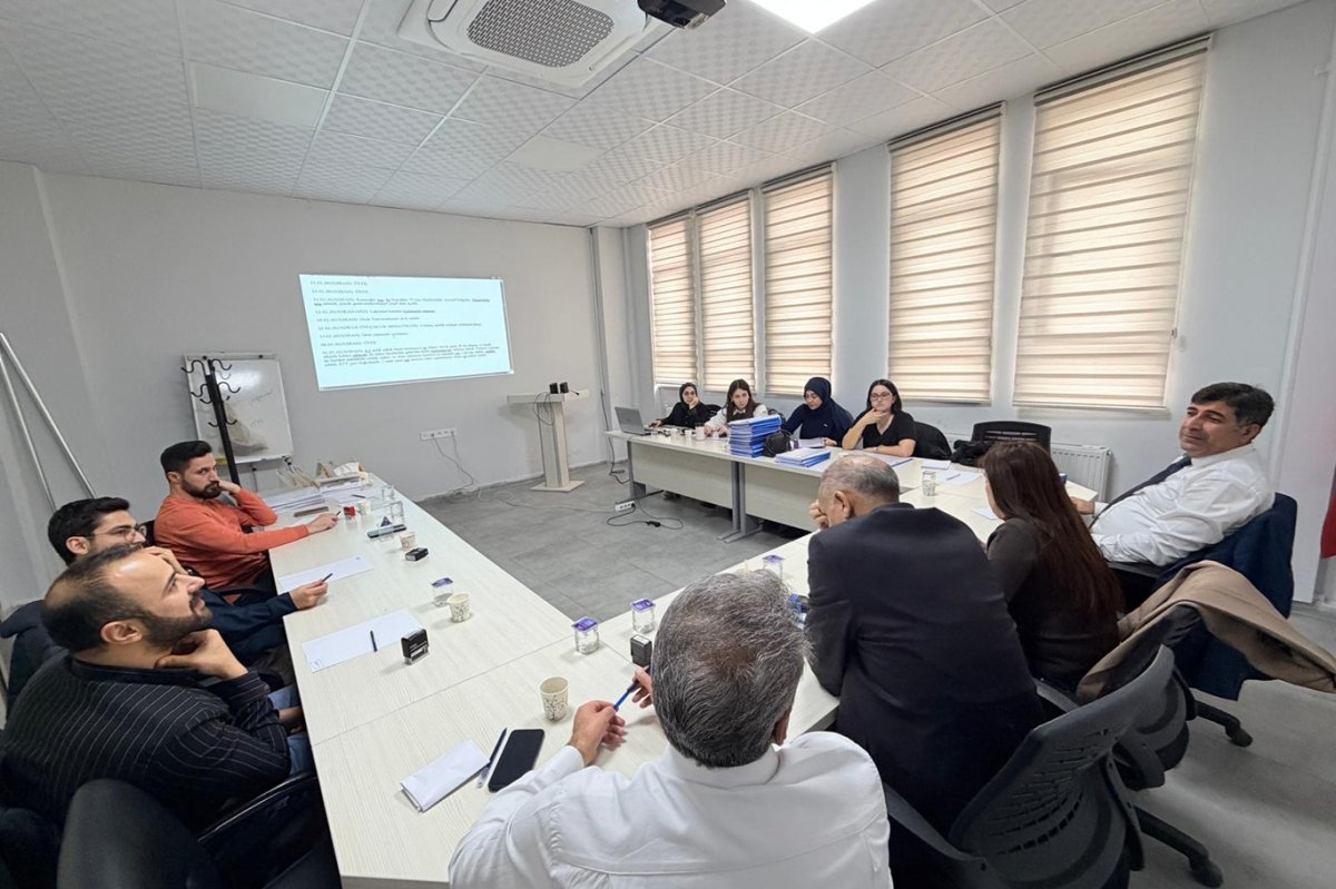 Siirt İl Sağlık Müdürlüğü bebek ölümlerini tüm yönleriyle ele aldı