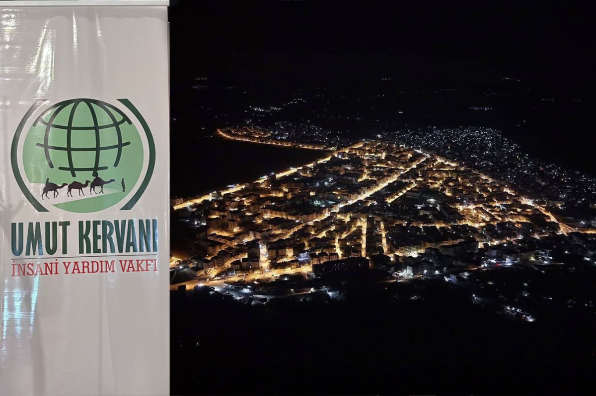 Afrin sokakları Umut Kervanı ile aydınlandı