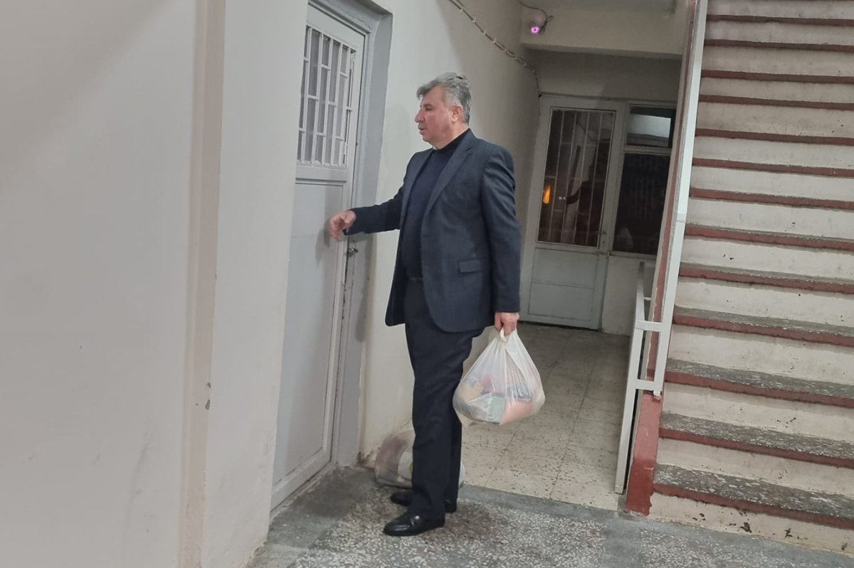 HÜDA PAR'lı Belediye Başkanı Özhan'dan Ramazan öncesi anlamlı yardım