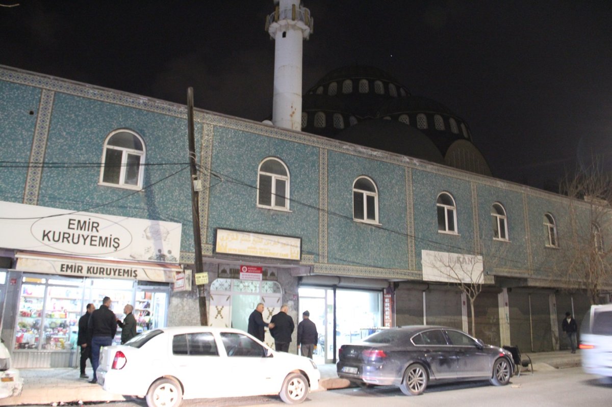 Ramazan ayının ilk teravihi eda edildi