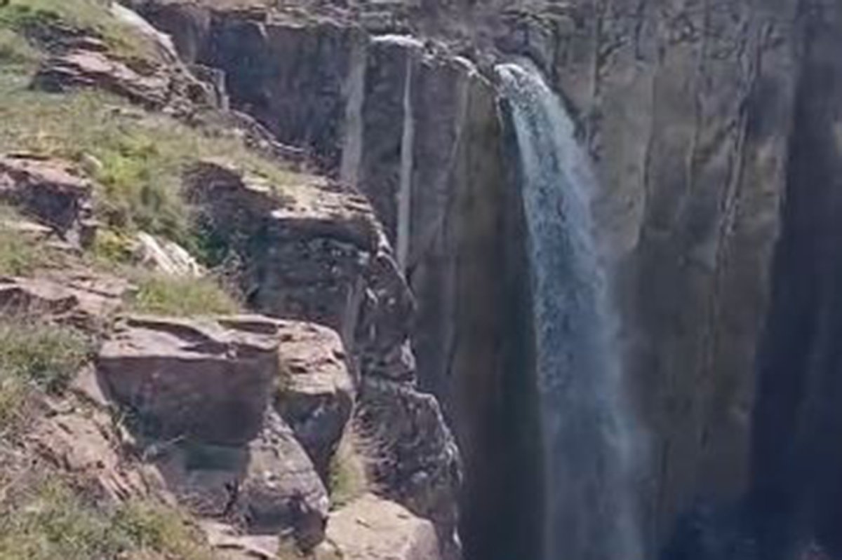 Elazığ'ın gizli hazinesi: 40 metreden dökülen görsel şölen