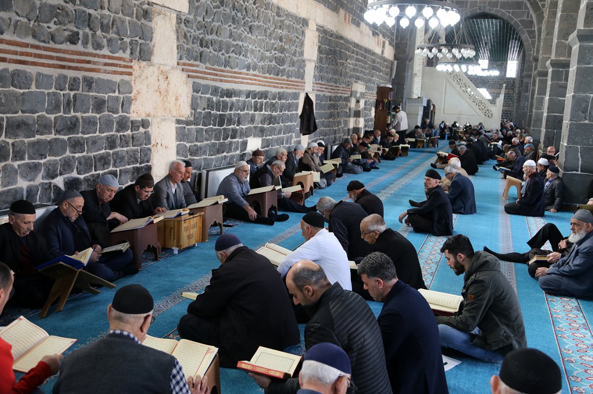 Tarihi camide 1387 yıldır devam eden sünnet kültürü: Mukabele