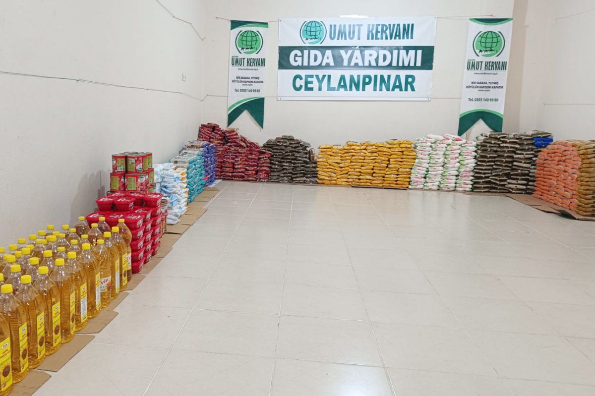 Umut Kervanından Ceylanpınar'da onlarca aileye gıda desteği