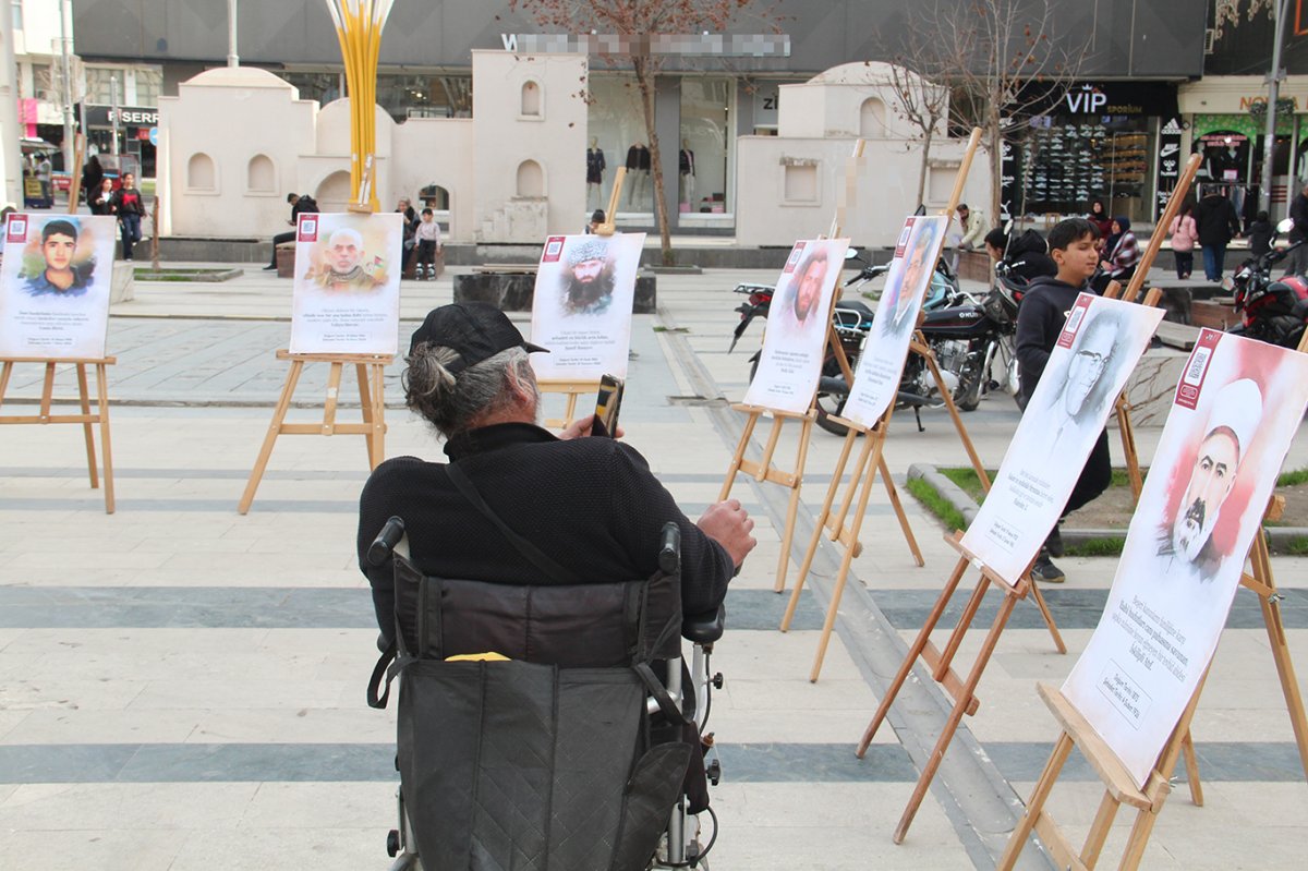 Batman'da İslam şehitleri resim sergisi açıldı