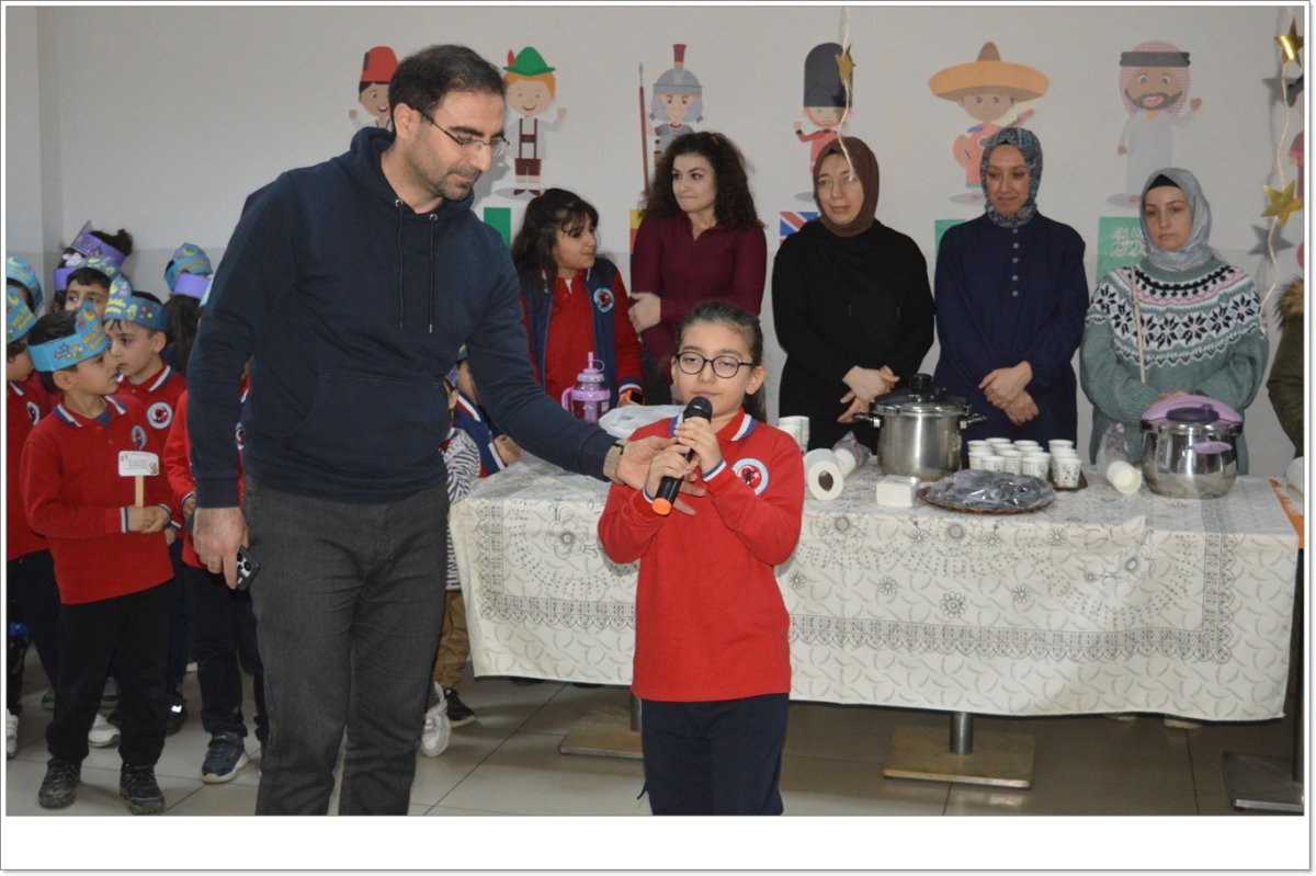 Gazeteci-Yazar Mergen: Ramazan etkinlikleri toplumun özünü yansıtıyor