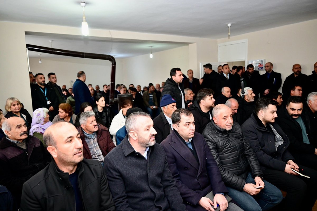 Yeşilyurt Belediye Başkanı Geçit mahalle sakinleriyle bir araya geldi