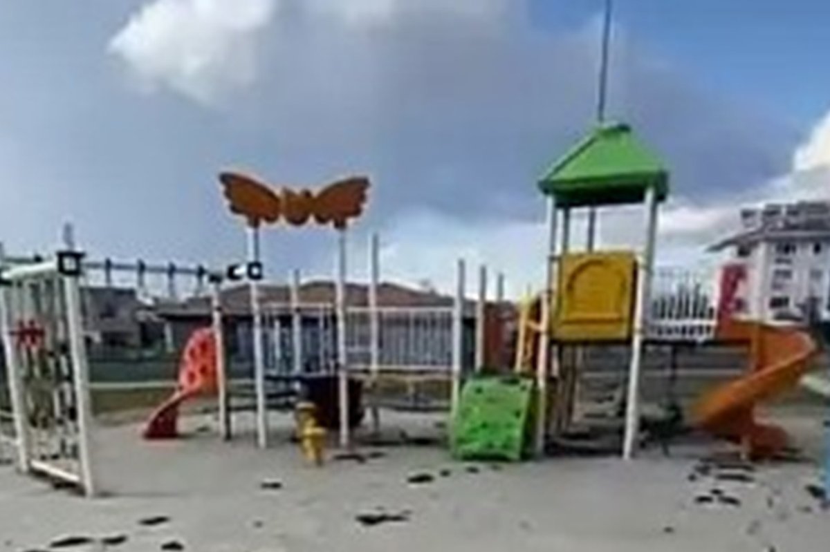 Çocuklar için yapılan parklar bir yılda kullanılamaz hale geldi